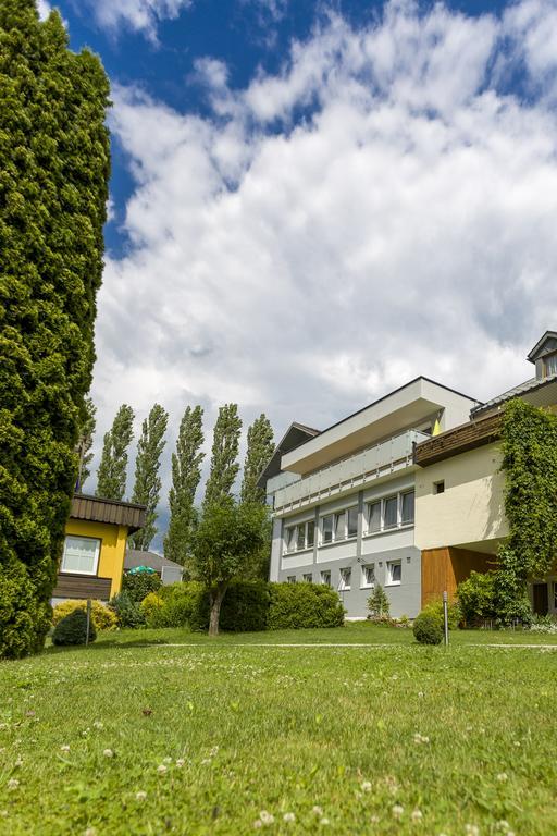 Gaestehaus Krappinger/Pizzeria Mamma Mia Ossiach Exterior foto