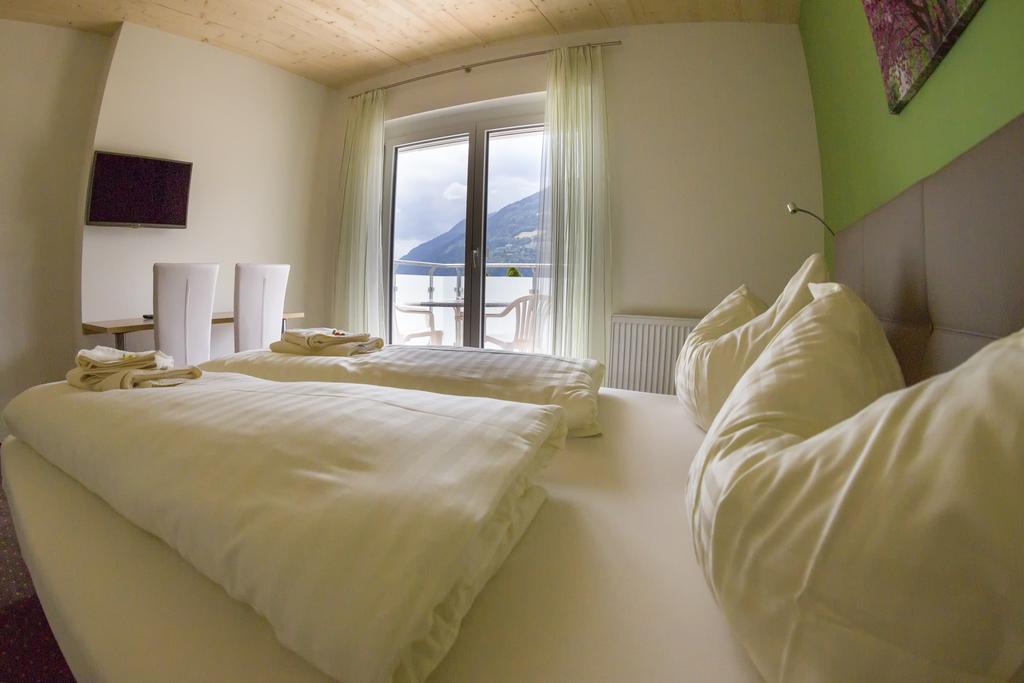 Gaestehaus Krappinger/Pizzeria Mamma Mia Ossiach Quarto foto